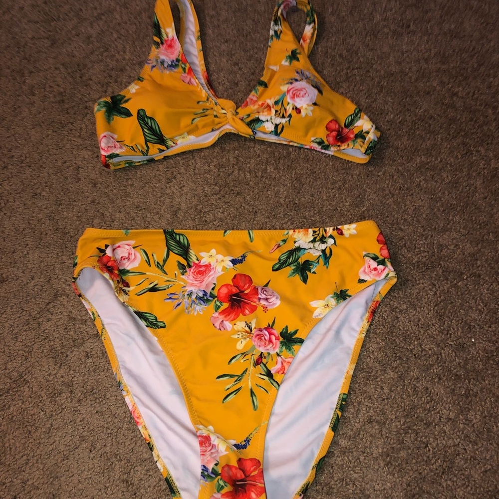 Floral bikini